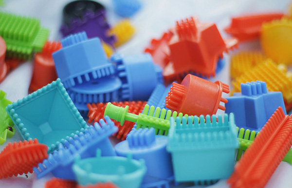 轉輪除濕機,塑料制造行業控濕的理想選擇